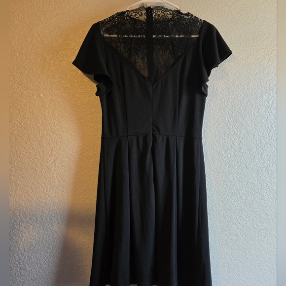 Black Lace Flutter Sleeve Dress - Picture 3 of 3